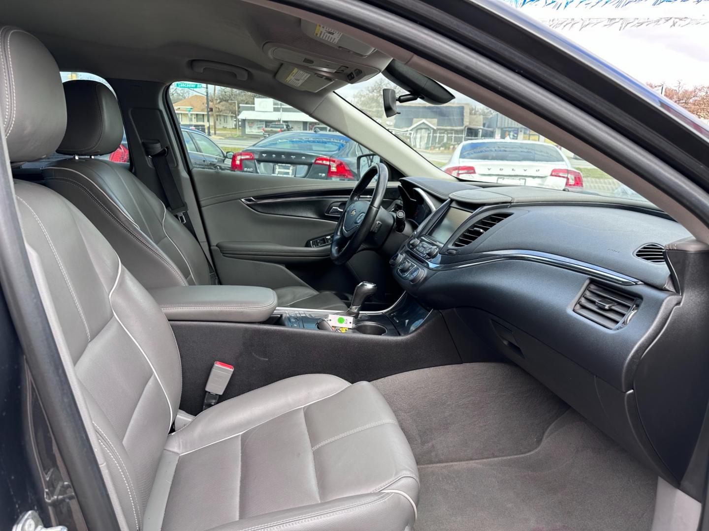 2018 GRAY CHEVROLET IMPALA LT (3LT) (2G1125S34J9) , located at 5900 E. Lancaster Ave., Fort Worth, TX, 76112, (817) 457-5456, 0.000000, 0.000000 - Photo#18